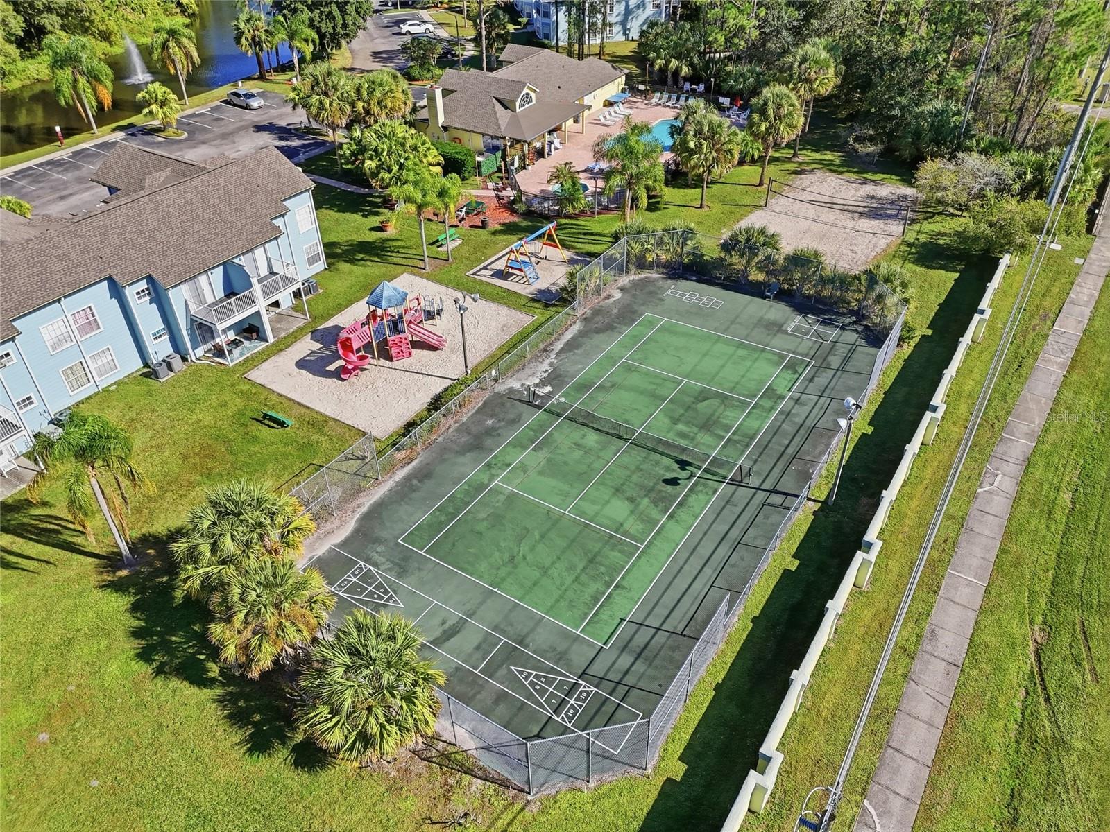 Image 40 of 41 For 2013 Royal Bay Boulevard 147