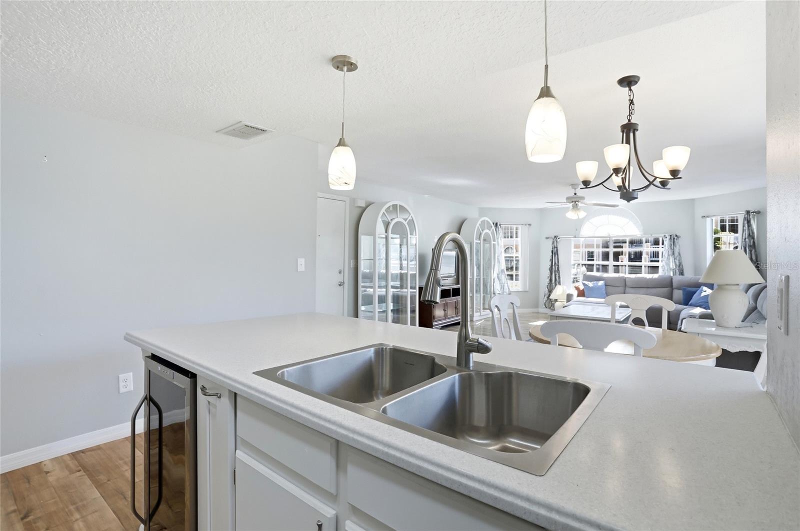 Image 5 of 41 For 2013 Royal Bay Boulevard 147