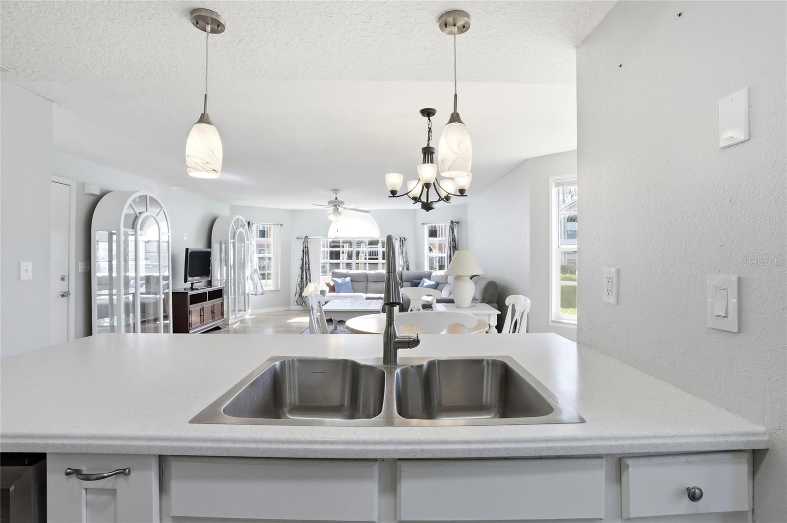 Image 6 of 41 For 2013 Royal Bay Boulevard 147