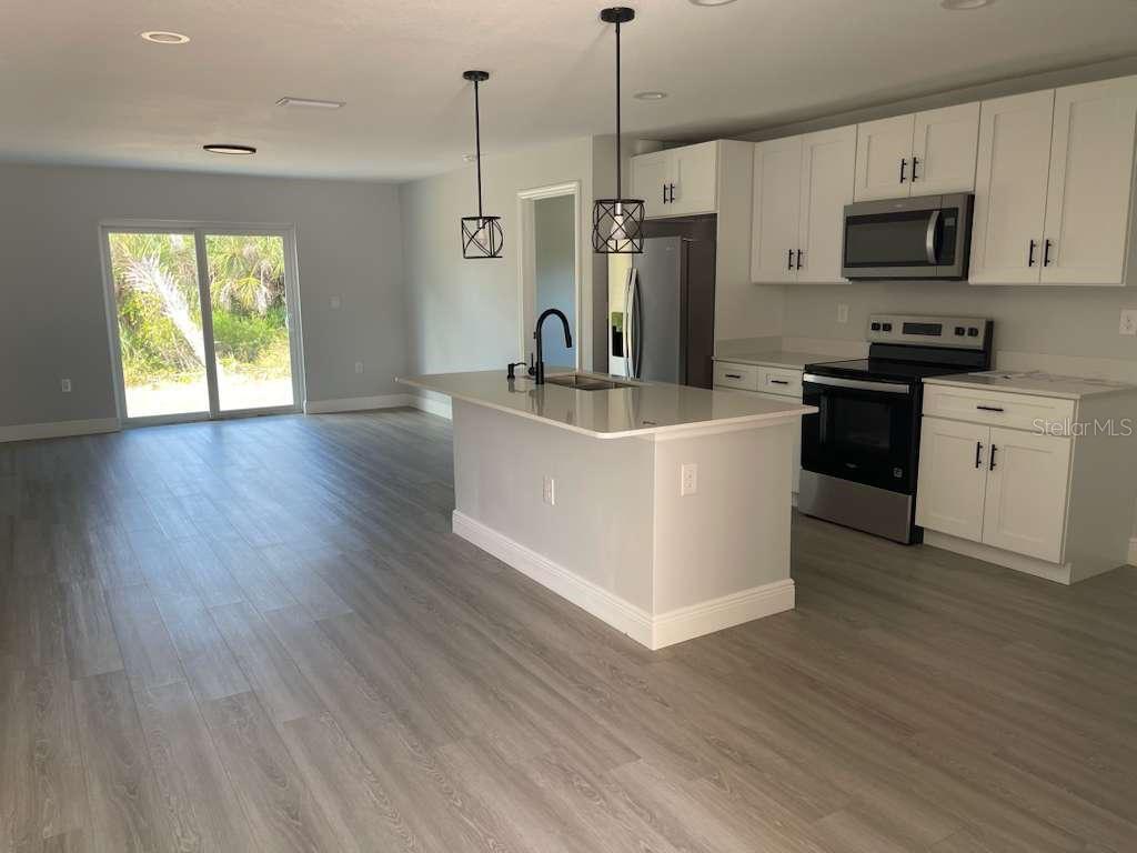 Image 3 of 16 For 17512 Poston Avenue