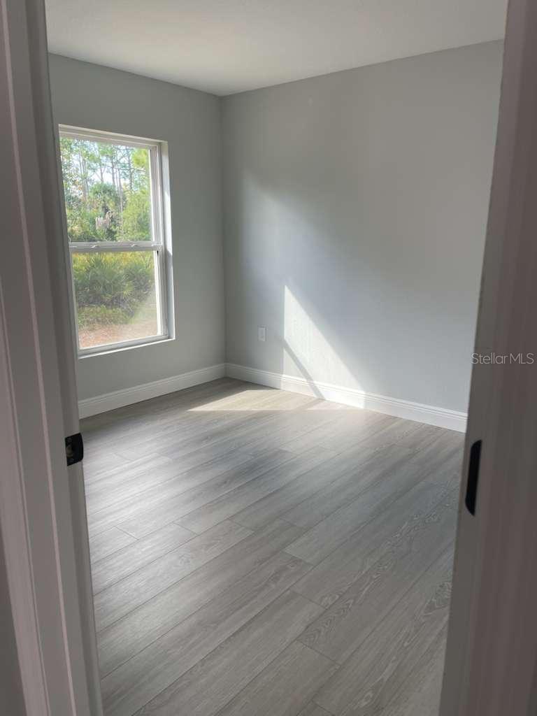 Image 5 of 16 For 17512 Poston Avenue