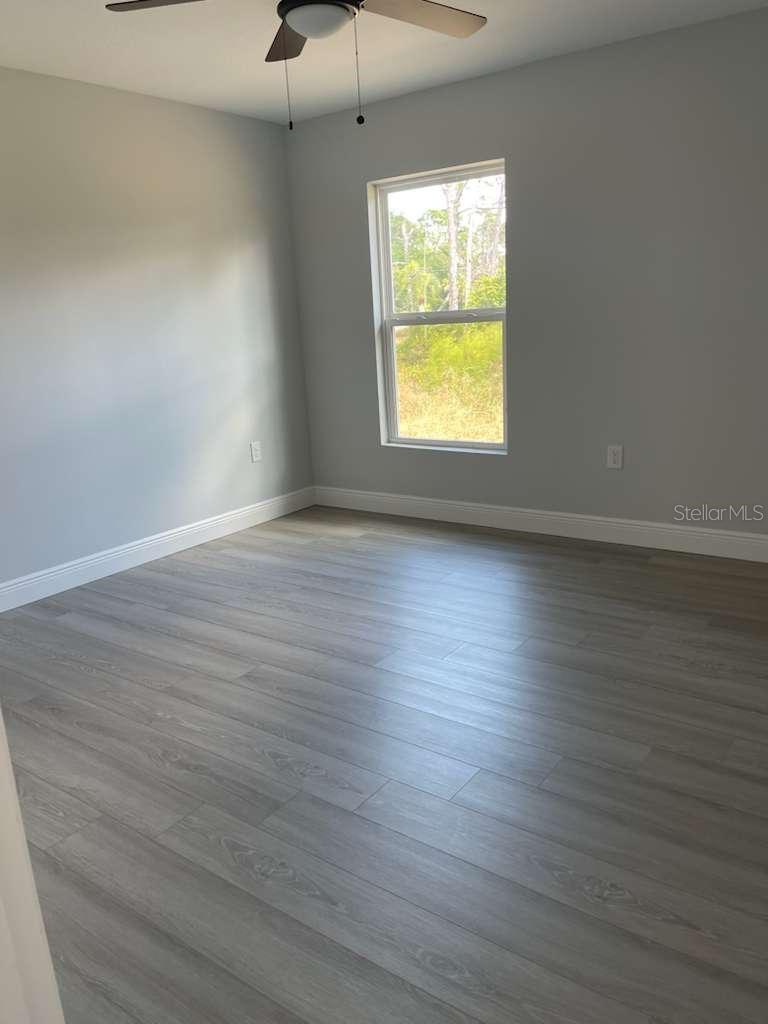 Image 9 of 16 For 17512 Poston Avenue