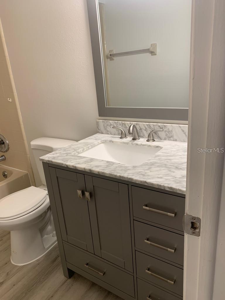 Image 13 of 40 For 2530 Citrus Club Lane 202