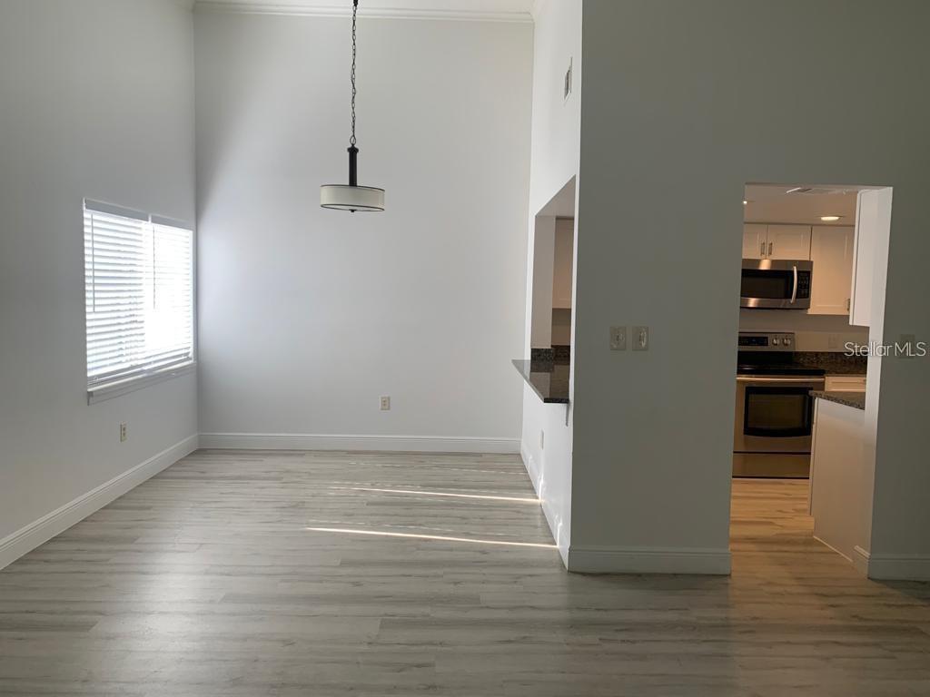 Image 9 of 40 For 2530 Citrus Club Lane 202