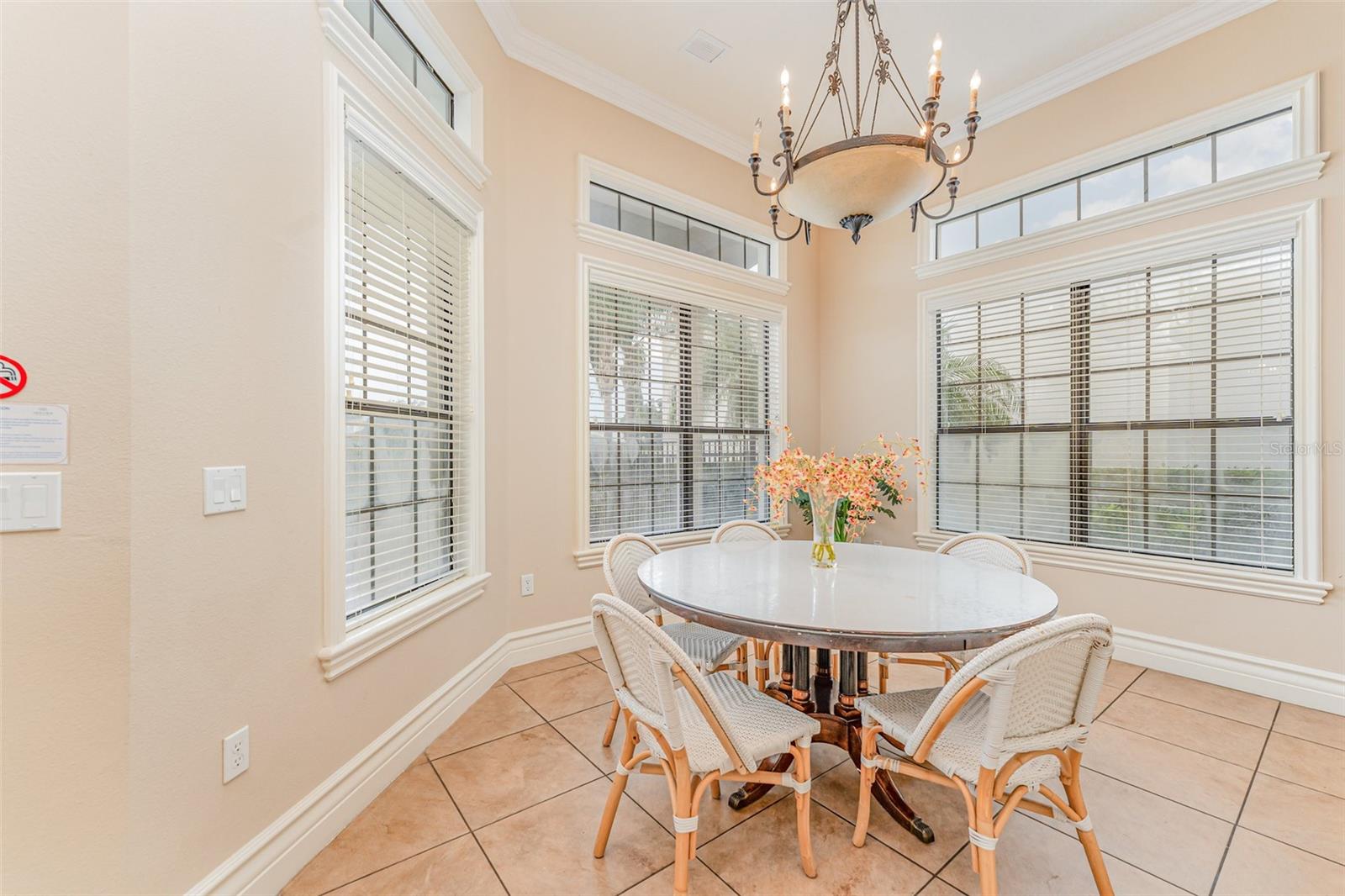 Image 12 of 65 For 364 Muirfield Loop