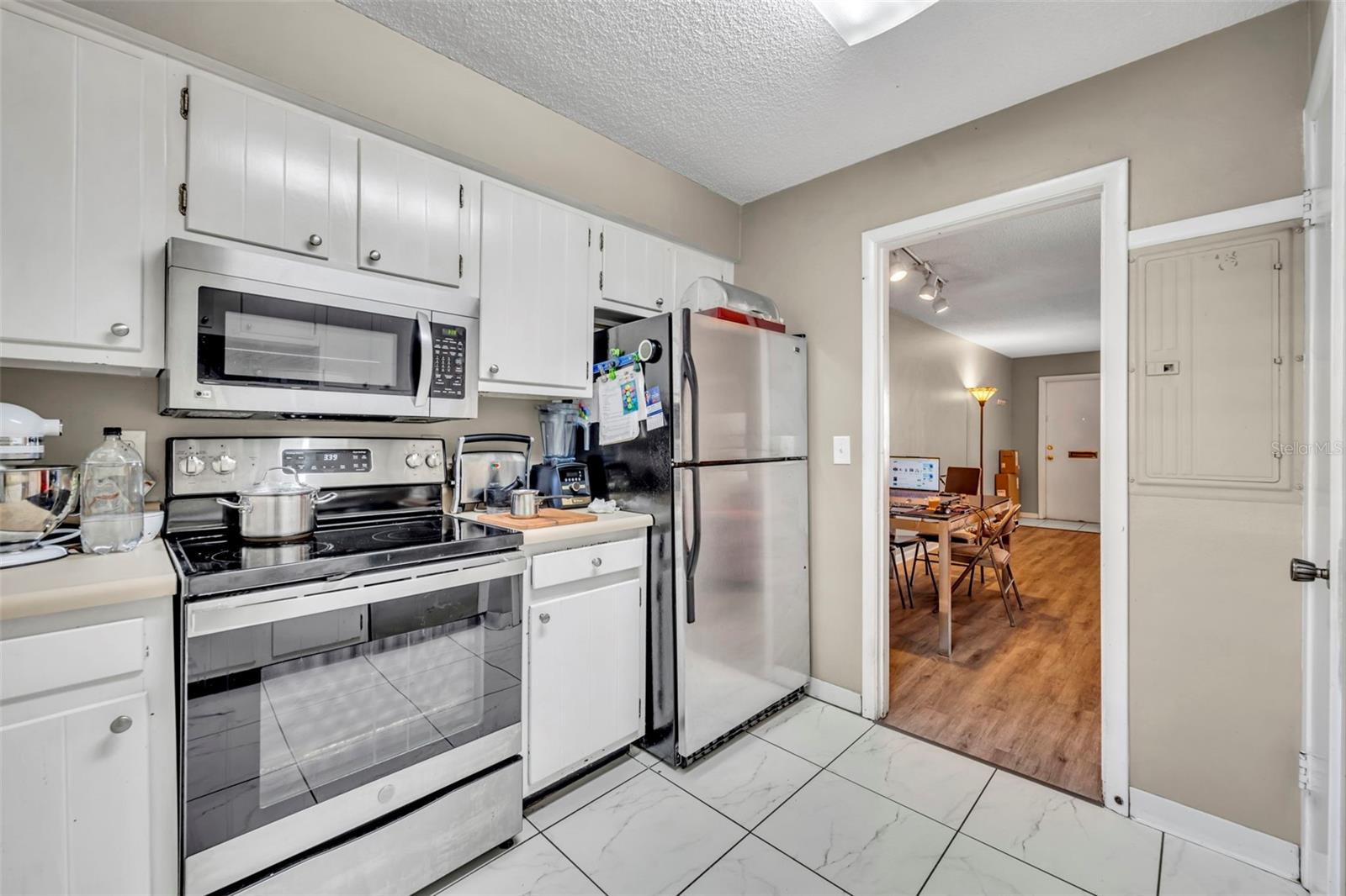 Image 11 of 24 For 200 Saint Andrews Boulevard 1905