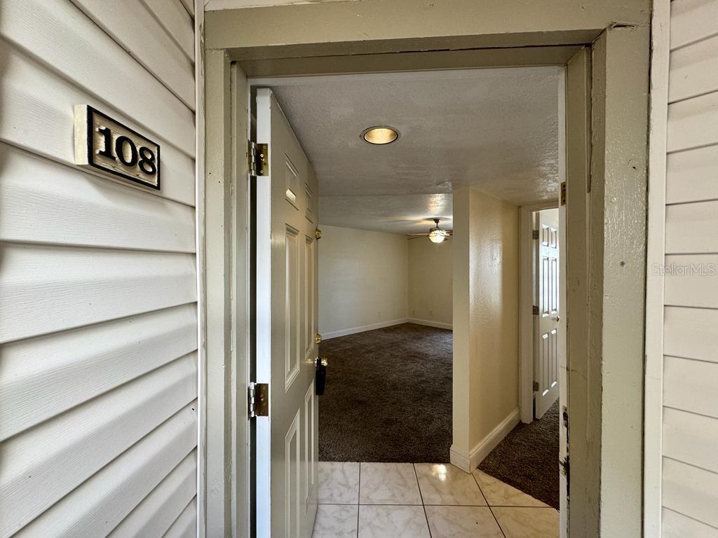 Image 2 of 23 For 1940 Lake Atriums Circle 108