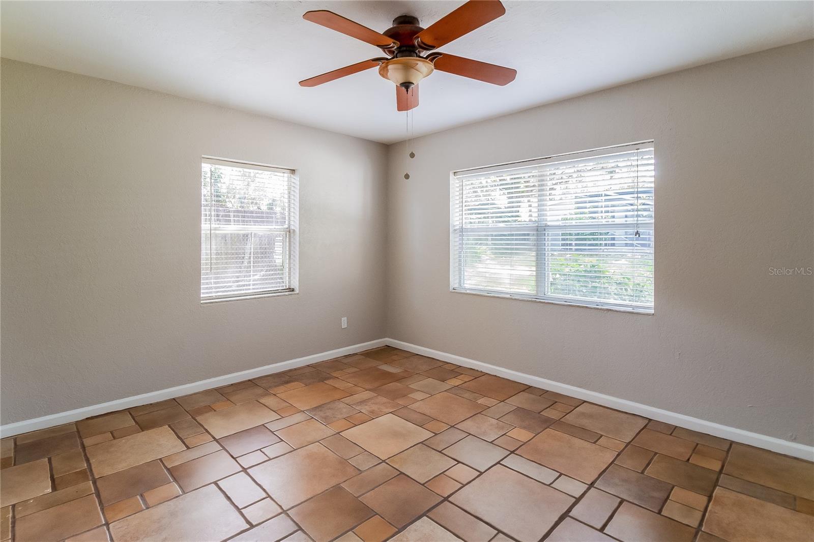 Image 12 of 16 For 1197 Lakeview Circle