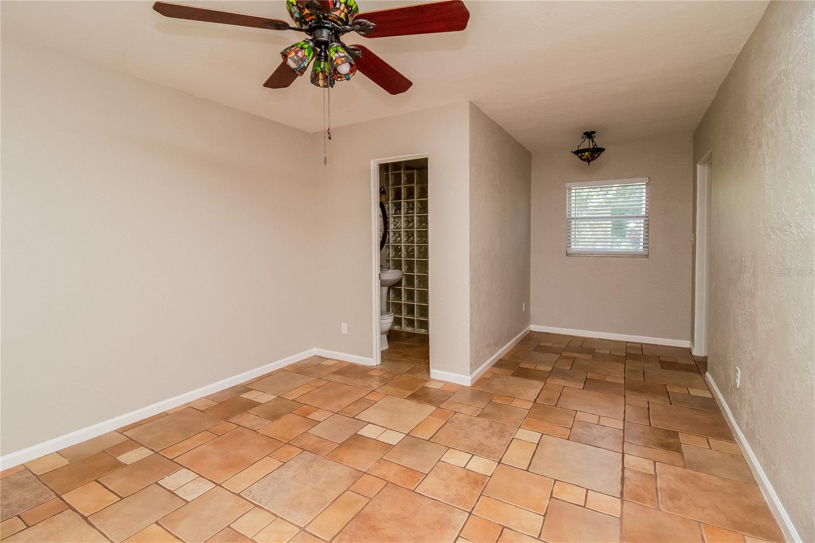 Image 8 of 16 For 1197 Lakeview Circle