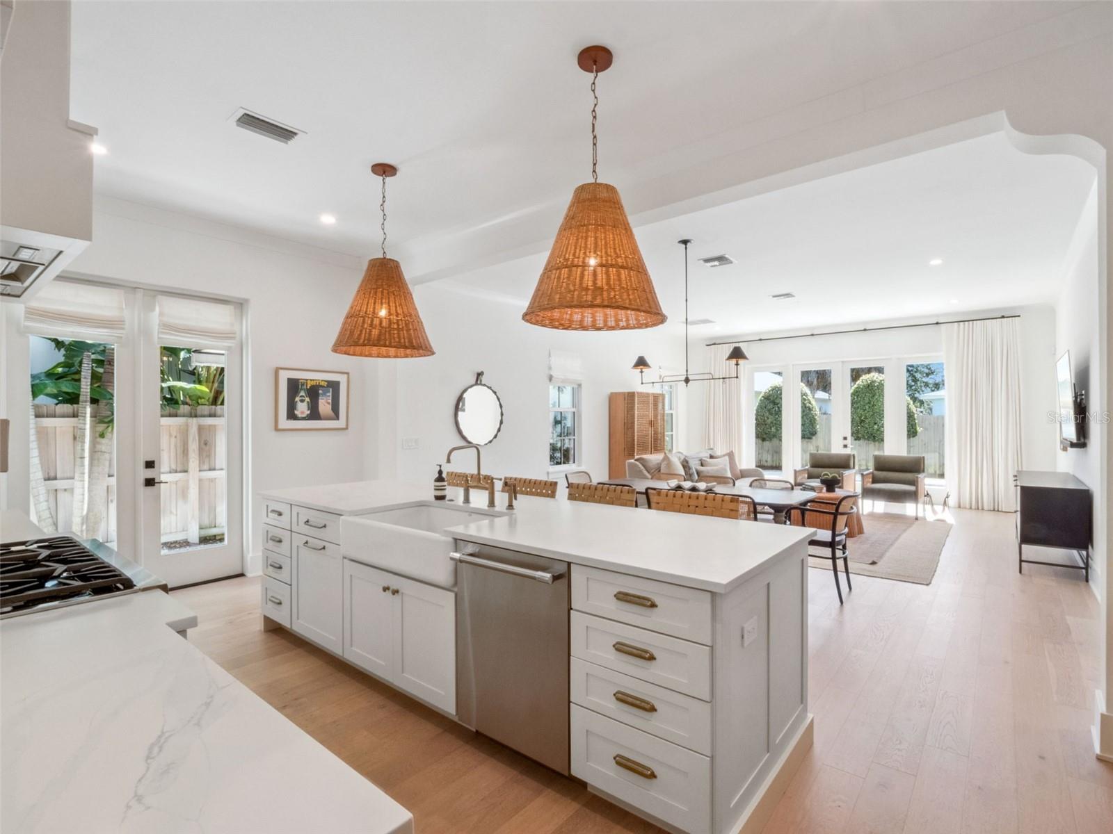 Image 10 of 58 For 1630 Chestnut Avenue