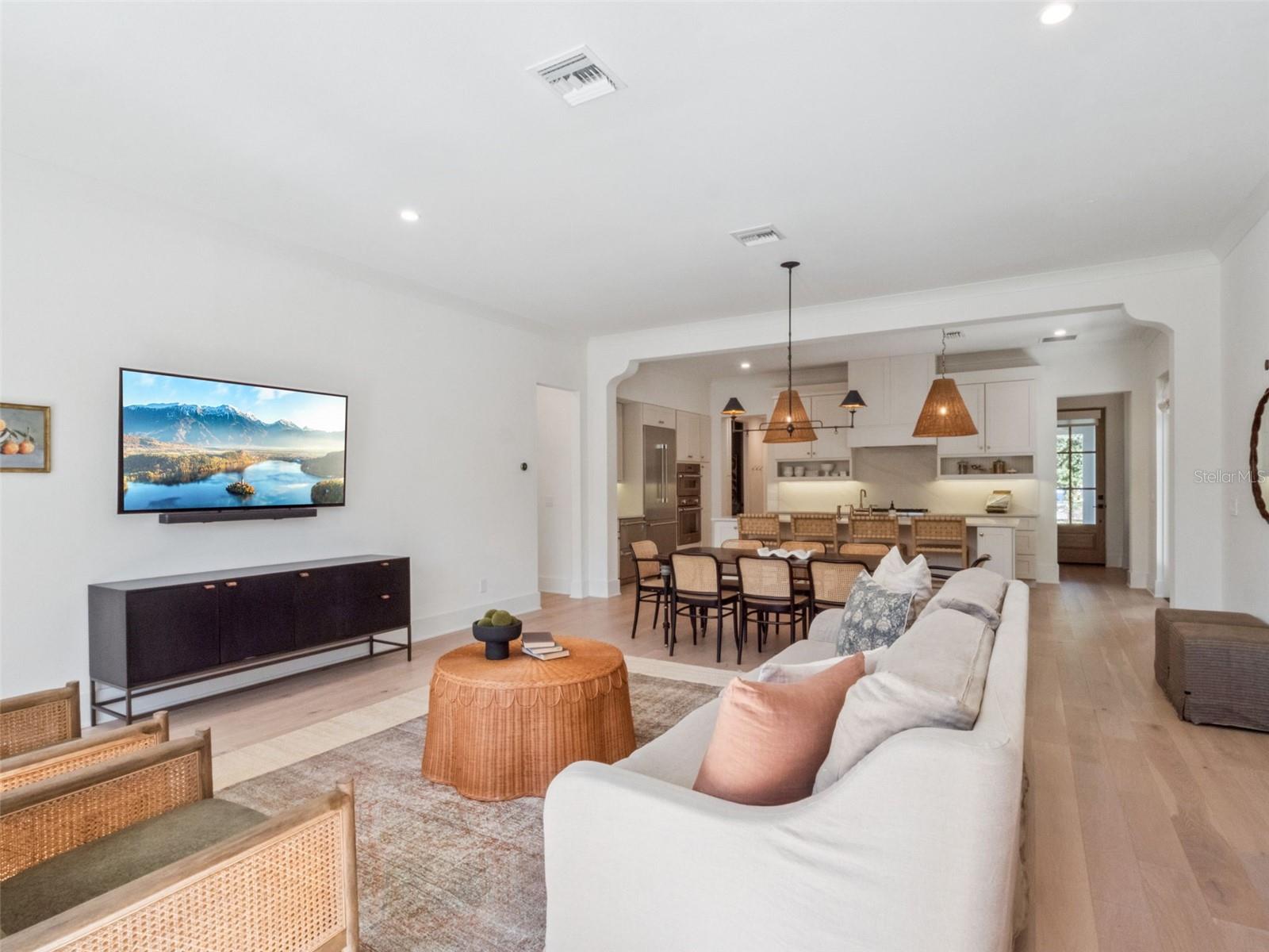 Image 18 of 58 For 1630 Chestnut Avenue