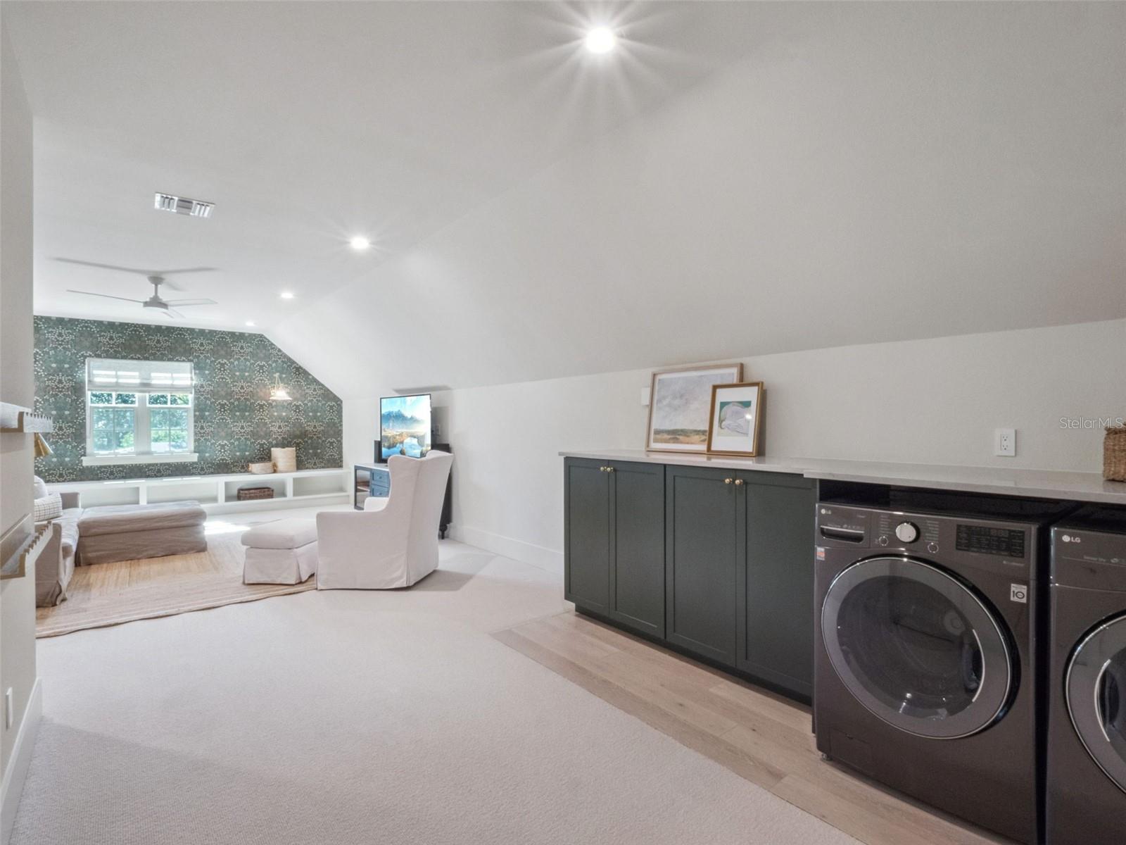 Image 34 of 58 For 1630 Chestnut Avenue