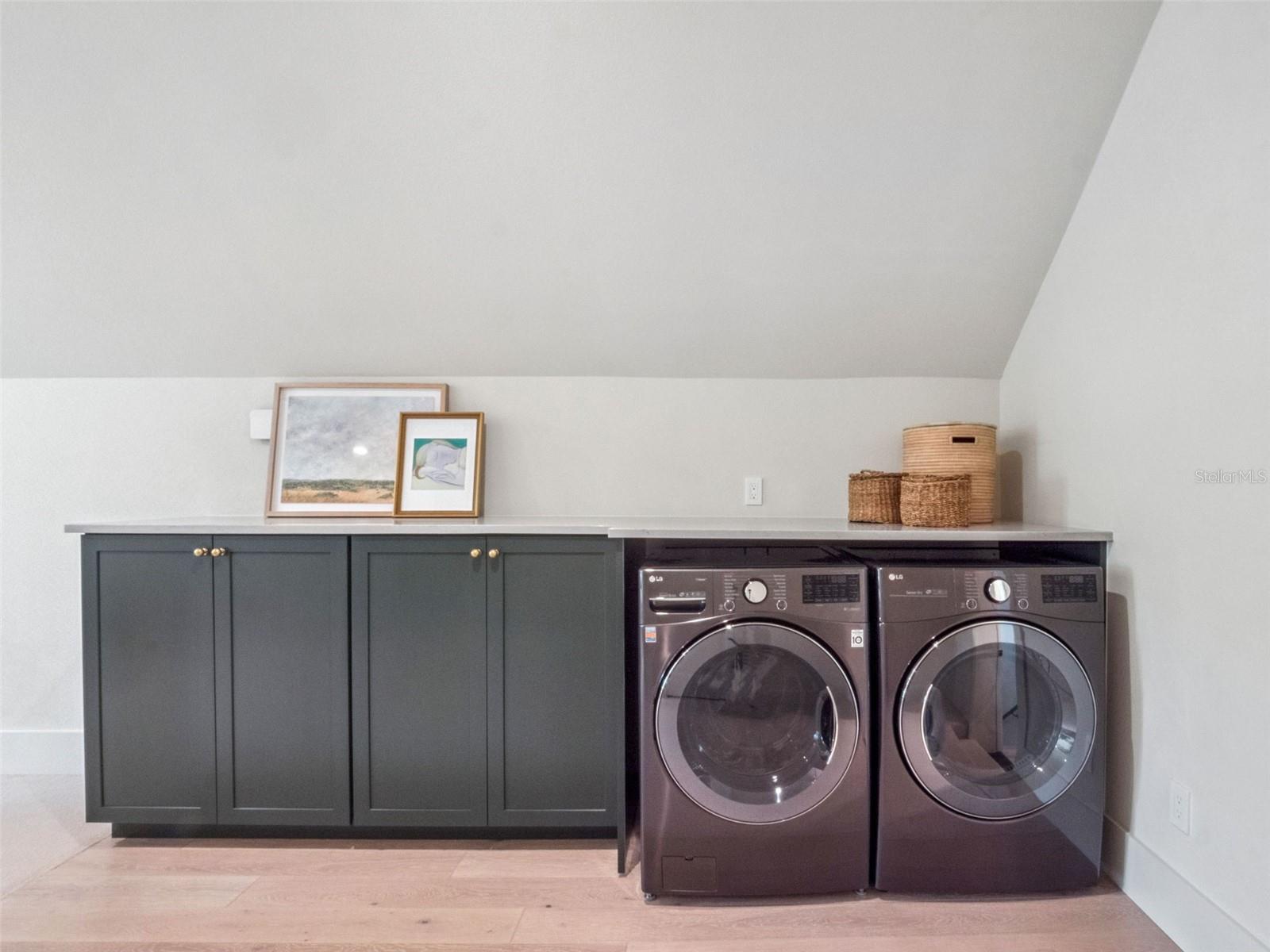 Image 35 of 58 For 1630 Chestnut Avenue