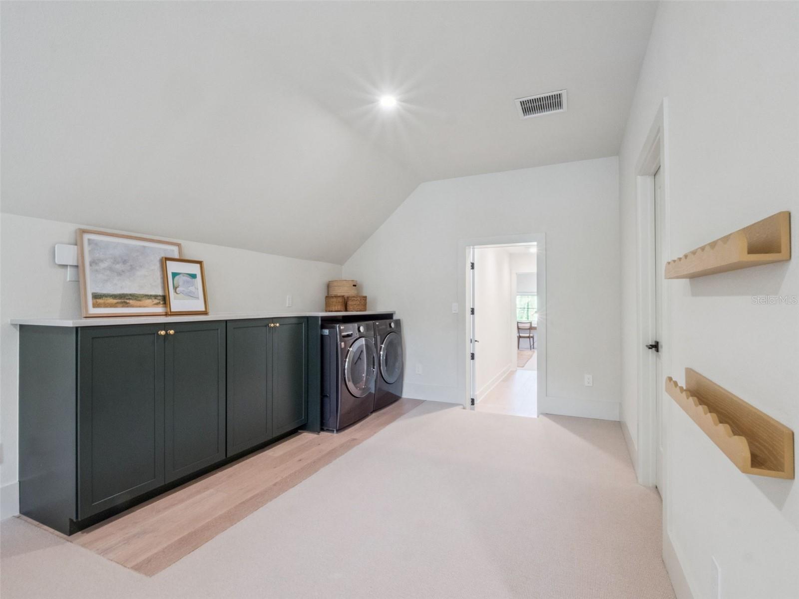 Image 38 of 58 For 1630 Chestnut Avenue