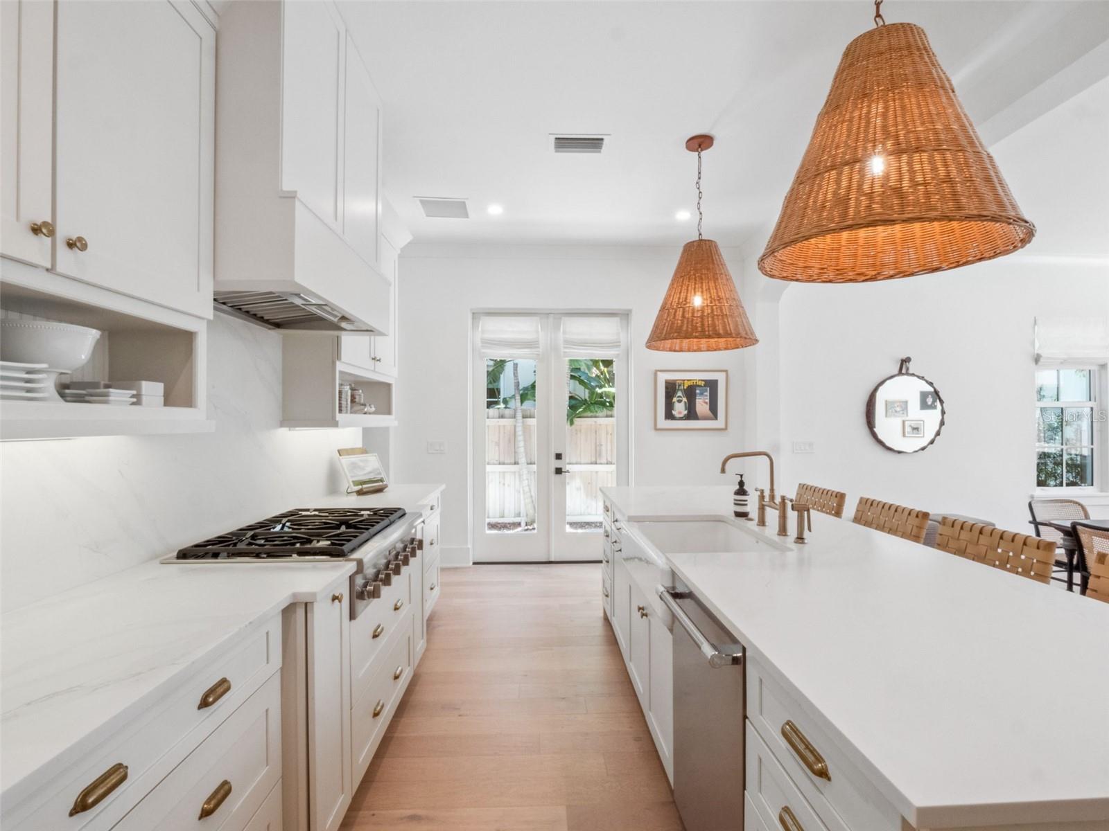 Image 7 of 58 For 1630 Chestnut Avenue