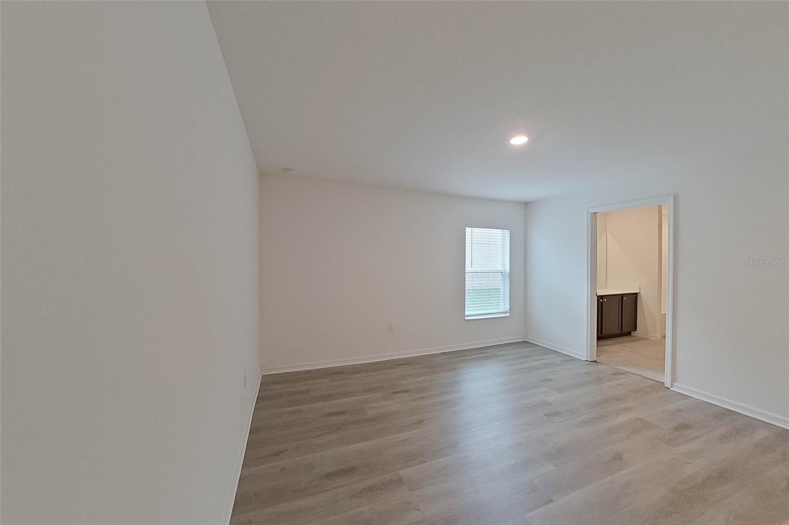 Image 10 of 24 For 8381 Indian Laurel Lane