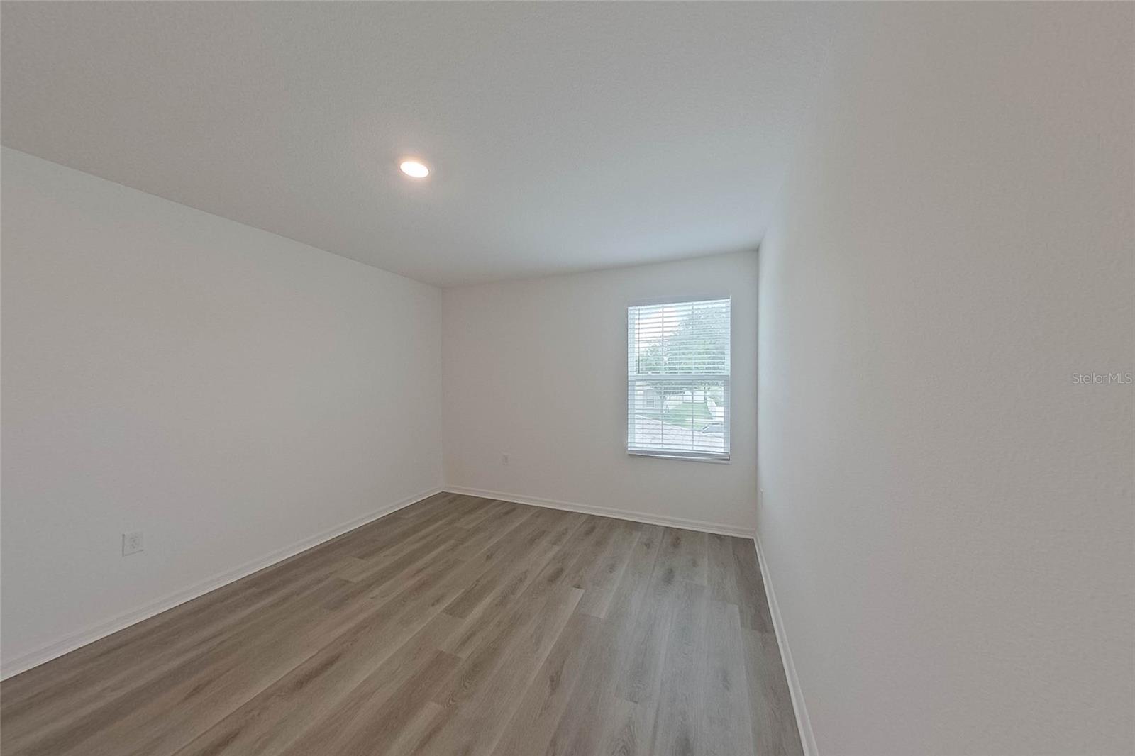 Image 16 of 24 For 8381 Indian Laurel Lane