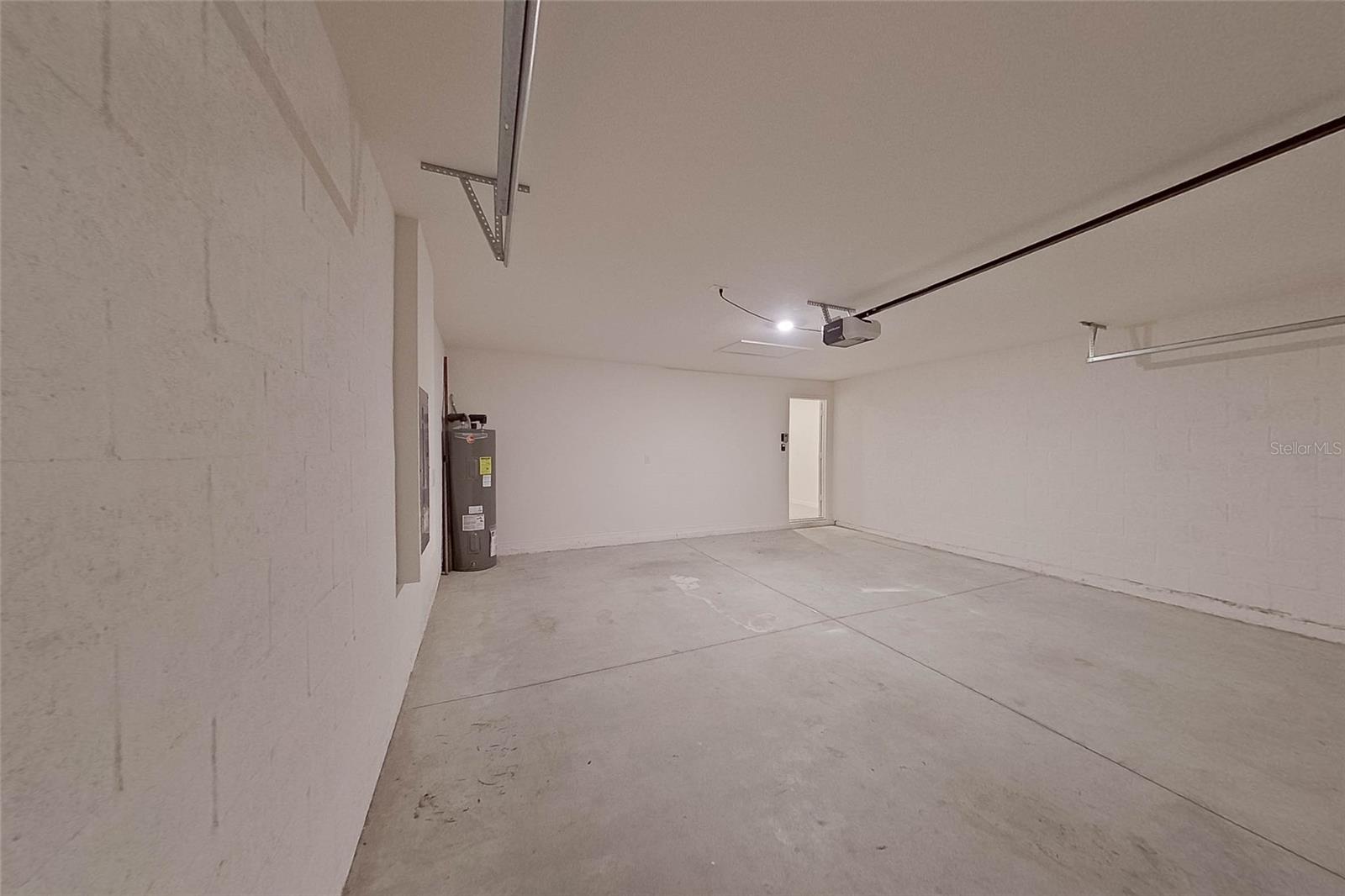 Image 22 of 24 For 8381 Indian Laurel Lane