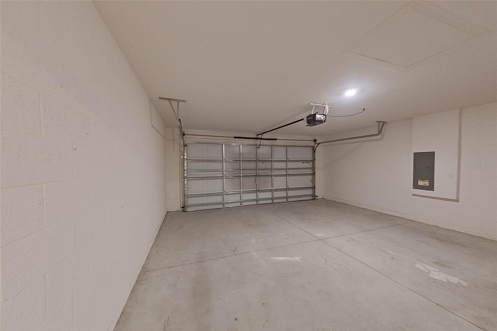 Image 23 of 24 For 8381 Indian Laurel Lane