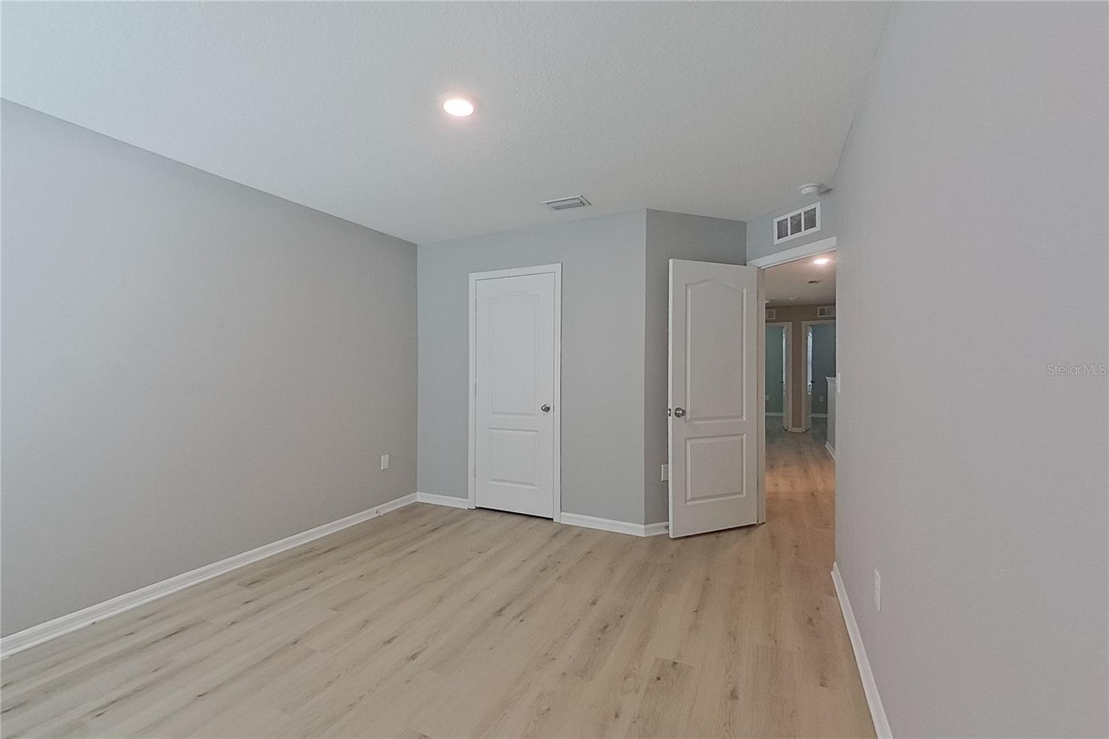 Image 19 of 23 For 8502 Indian Laurel Lane