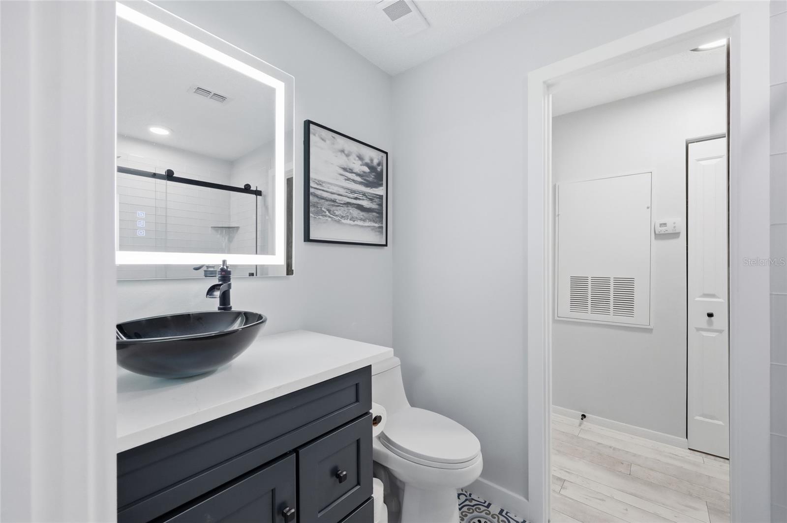 Image 14 of 37 For 2532 Grassy Point Drive 206