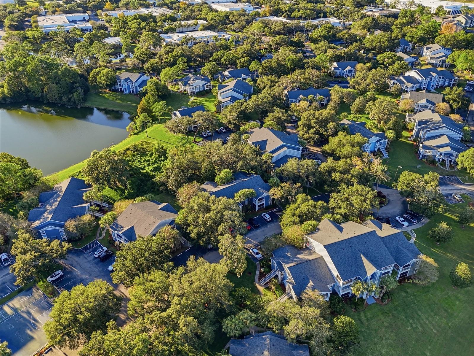 Image 31 of 37 For 2532 Grassy Point Drive 206
