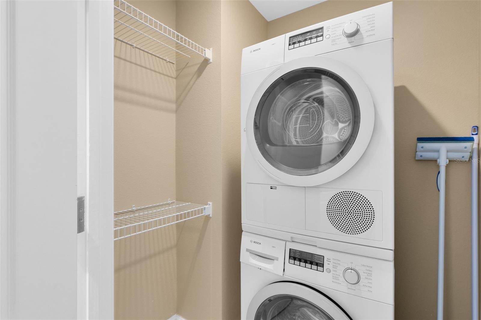 Image 24 of 38 For 7593 Gathering Drive 501