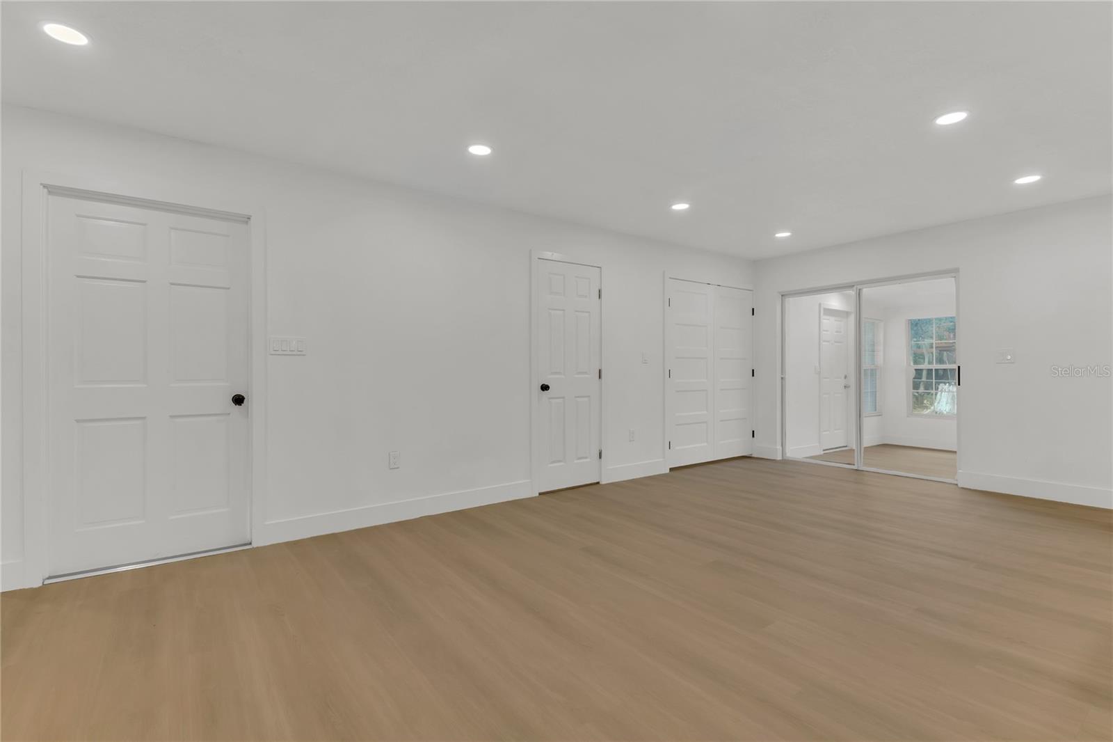 Image 14 of 46 For 1455 Heather Way