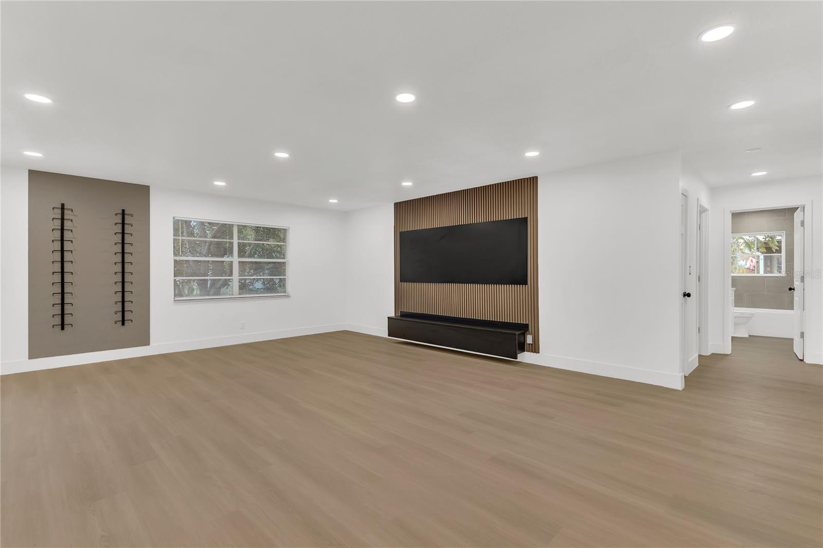 Image 17 of 46 For 1455 Heather Way