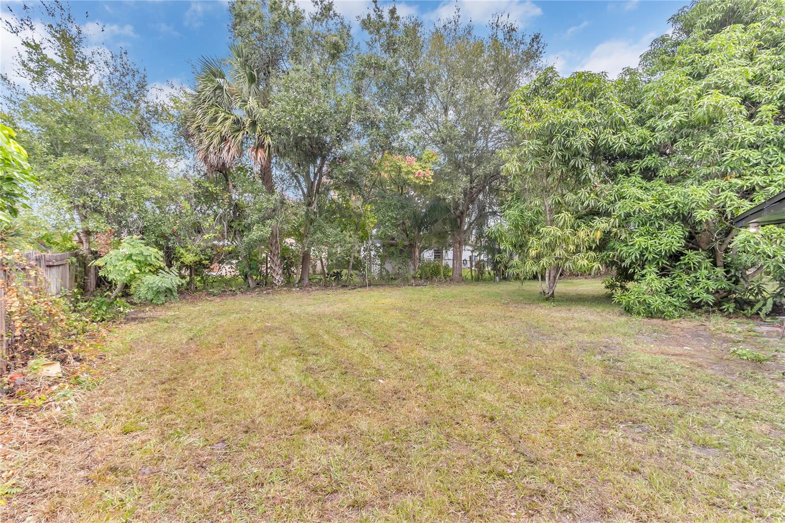 Image 33 of 46 For 1455 Heather Way