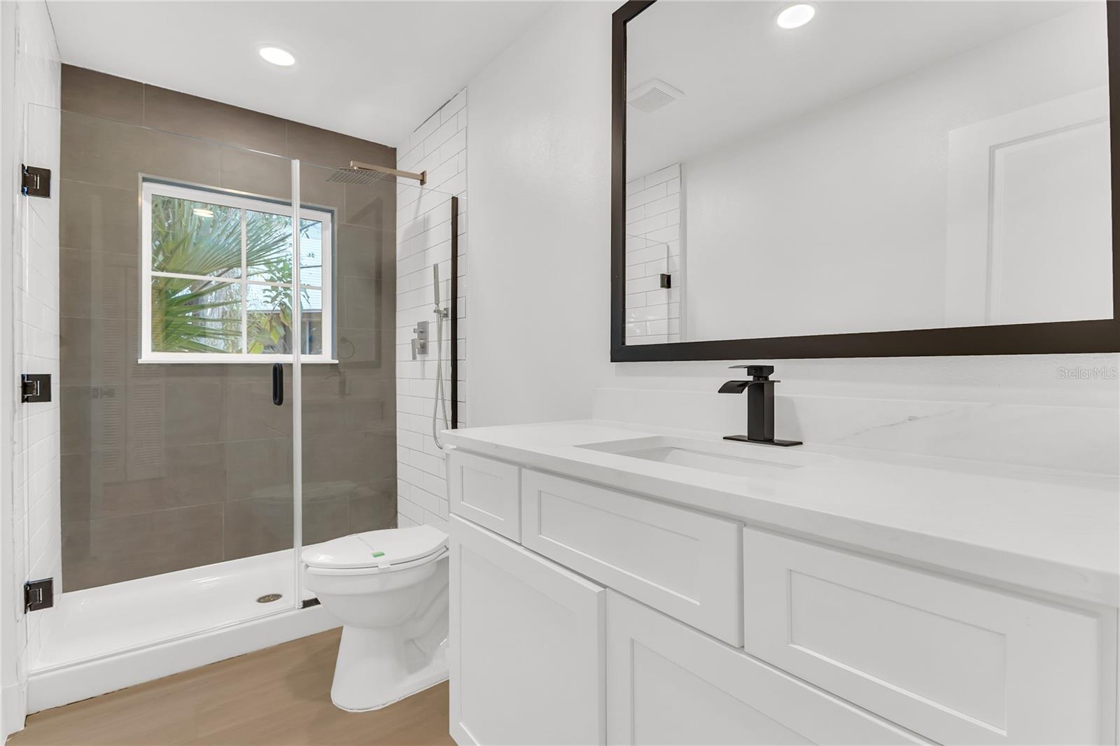 Image 35 of 46 For 1455 Heather Way