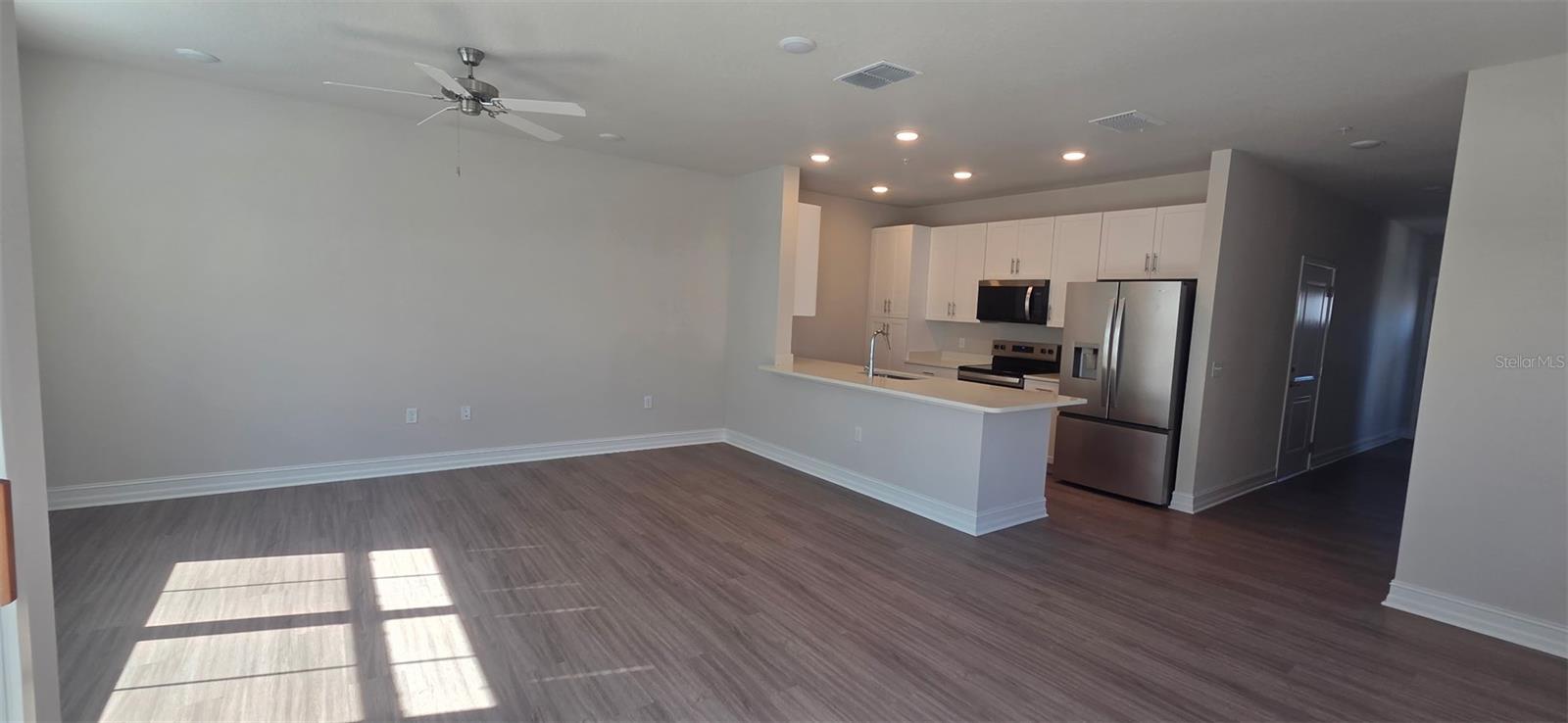 Image 4 of 30 For 1001 Caroline Street 1-01