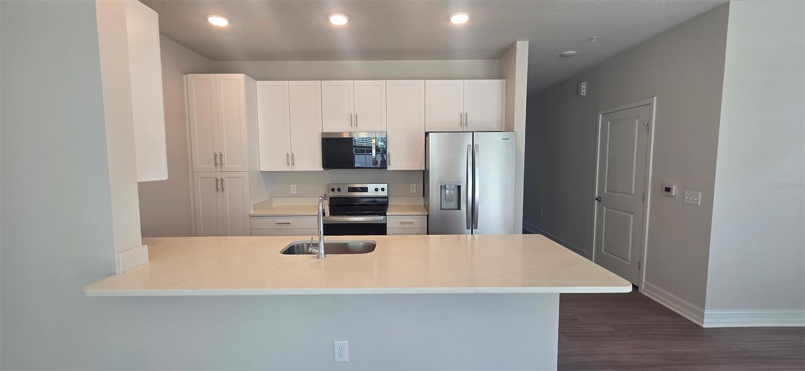 Image 7 of 30 For 1001 Caroline Street 1-01