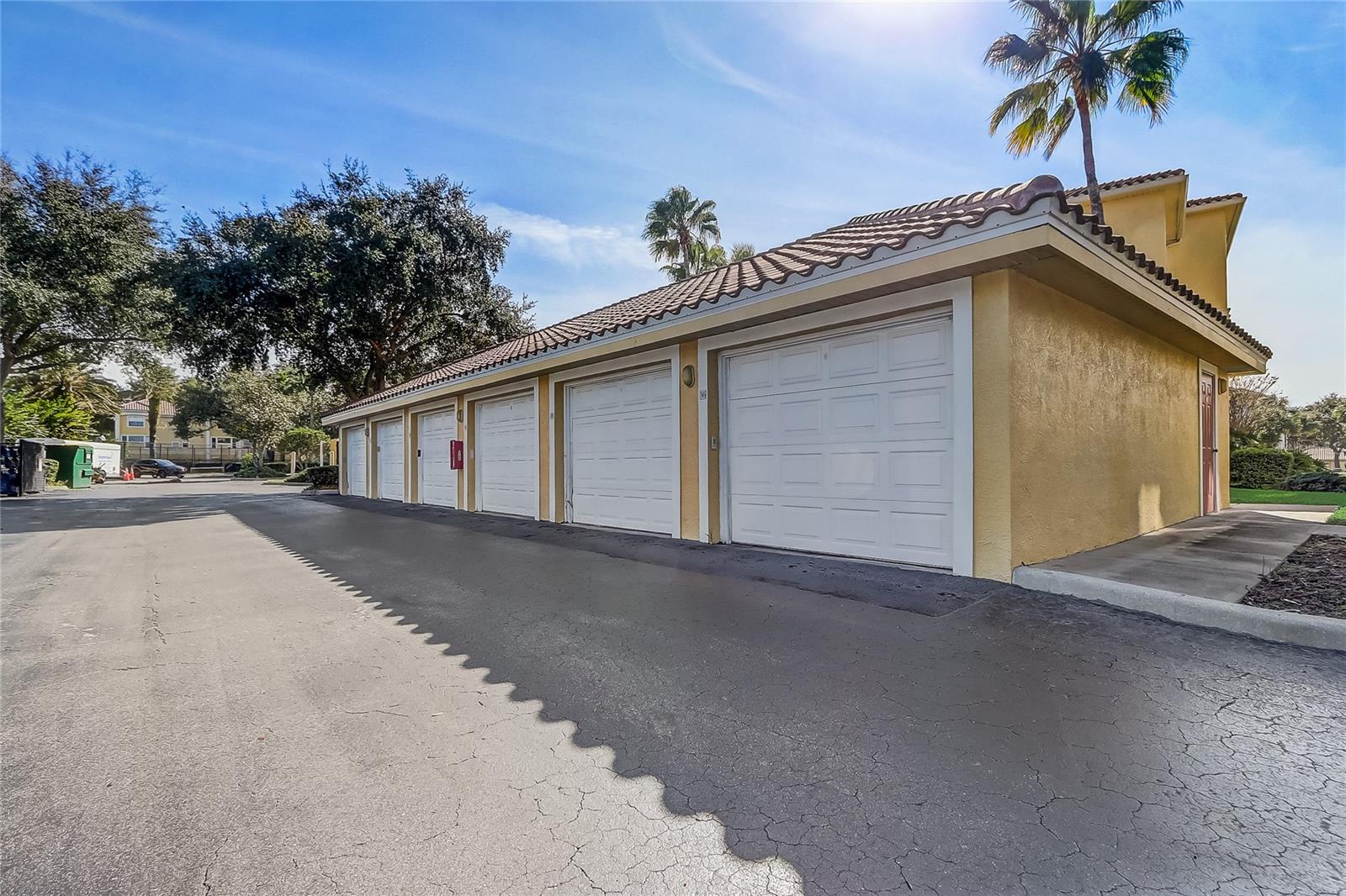 Image 4 of 34 For 1275 Lake Shadow Circle 13102