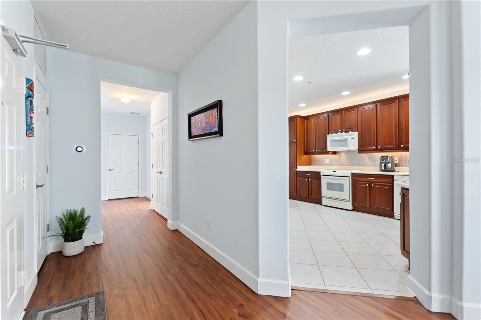 Image 12 of 33 For 7532 Toscana Boulevard 521