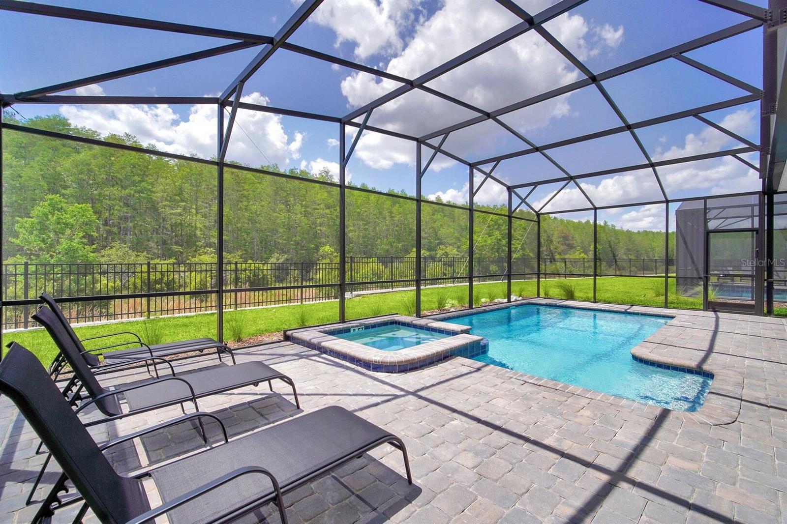 Image 3 of 72 For 2812 Simile Street