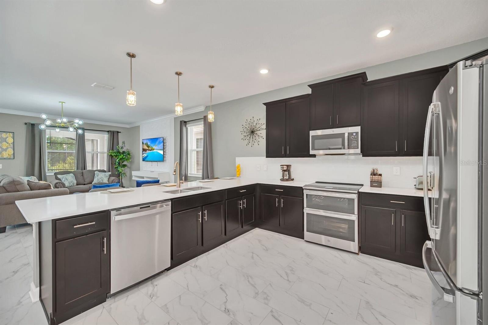 Image 30 of 72 For 2812 Simile Street