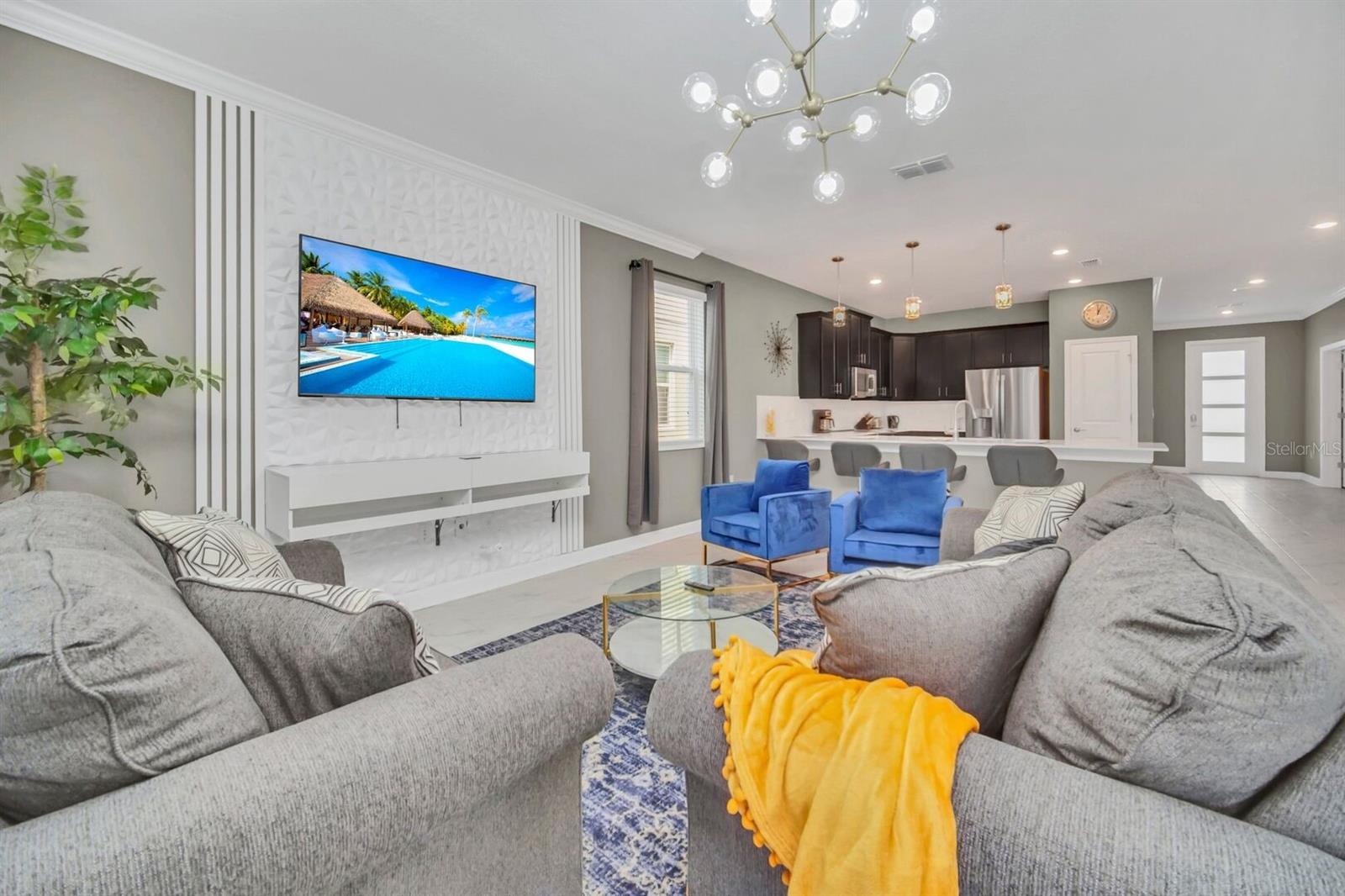 Image 4 of 72 For 2812 Simile Street