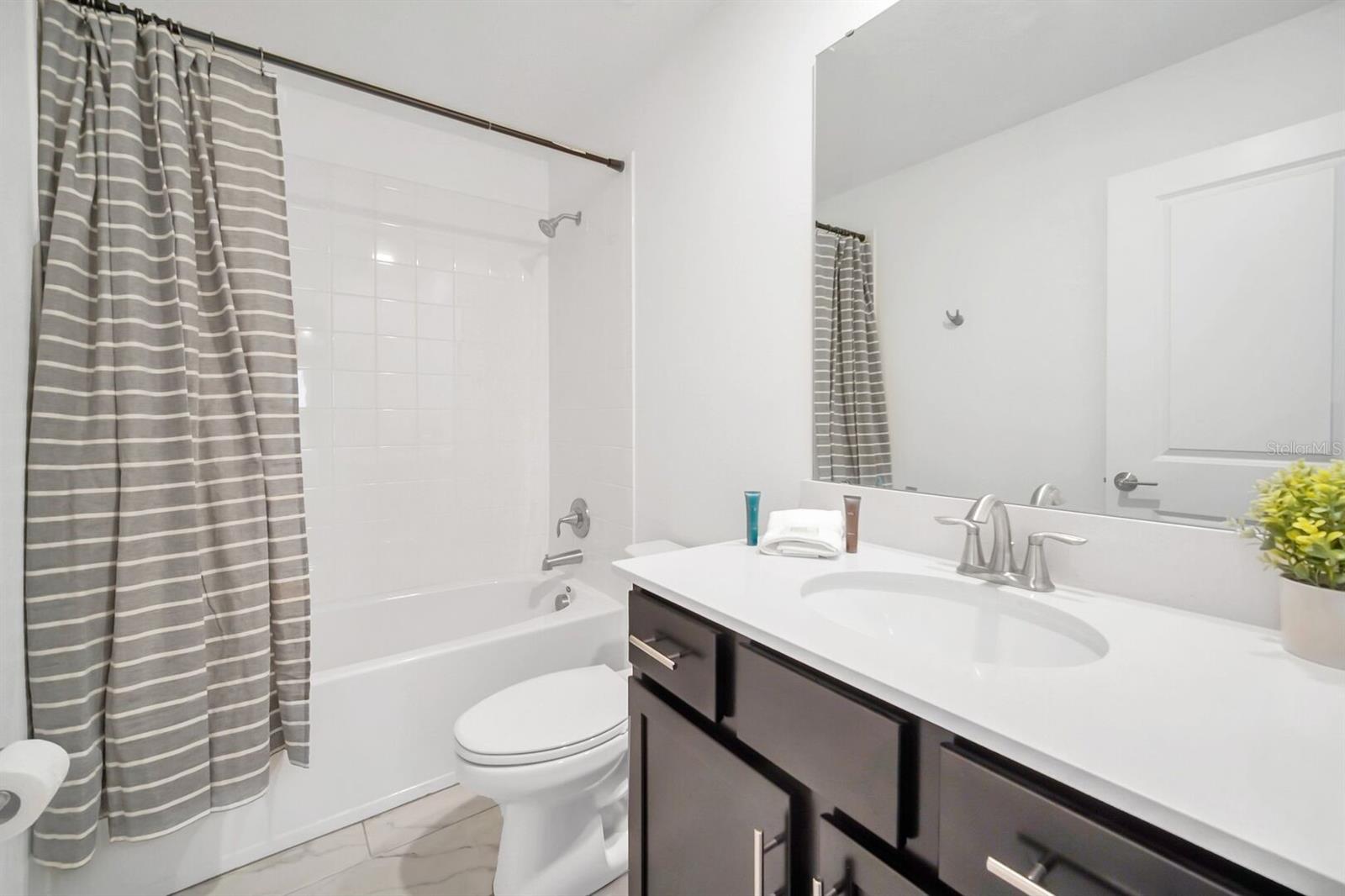 Image 52 of 72 For 2812 Simile Street