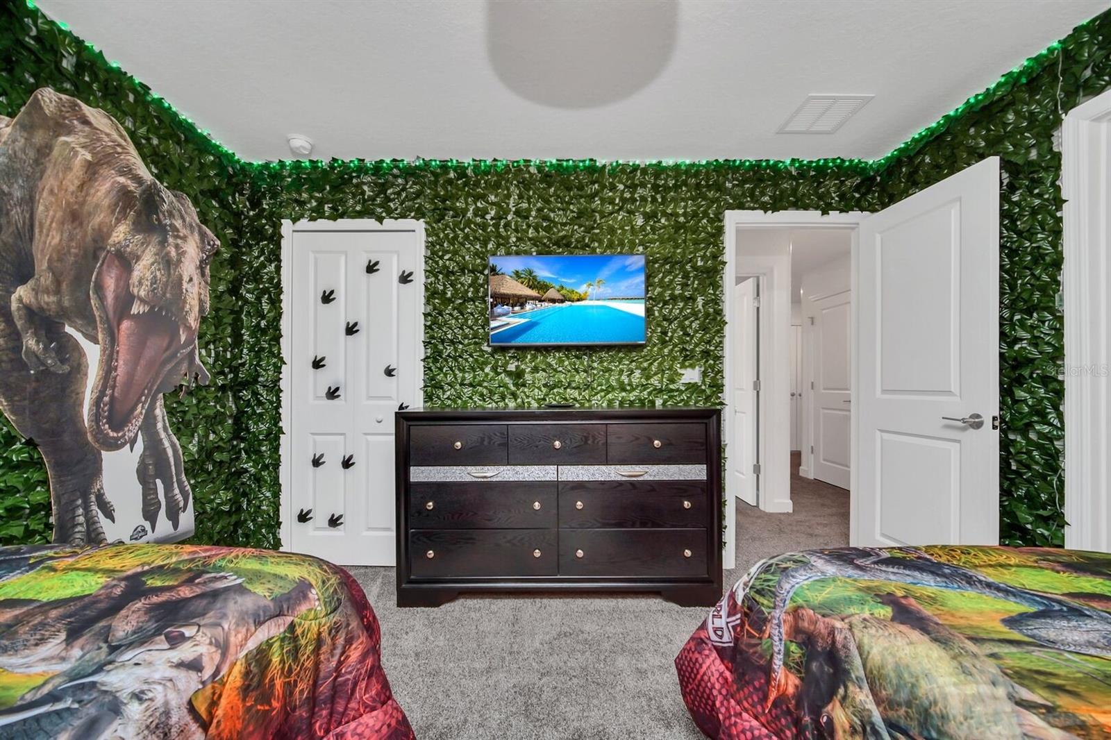 Image 58 of 72 For 2812 Simile Street