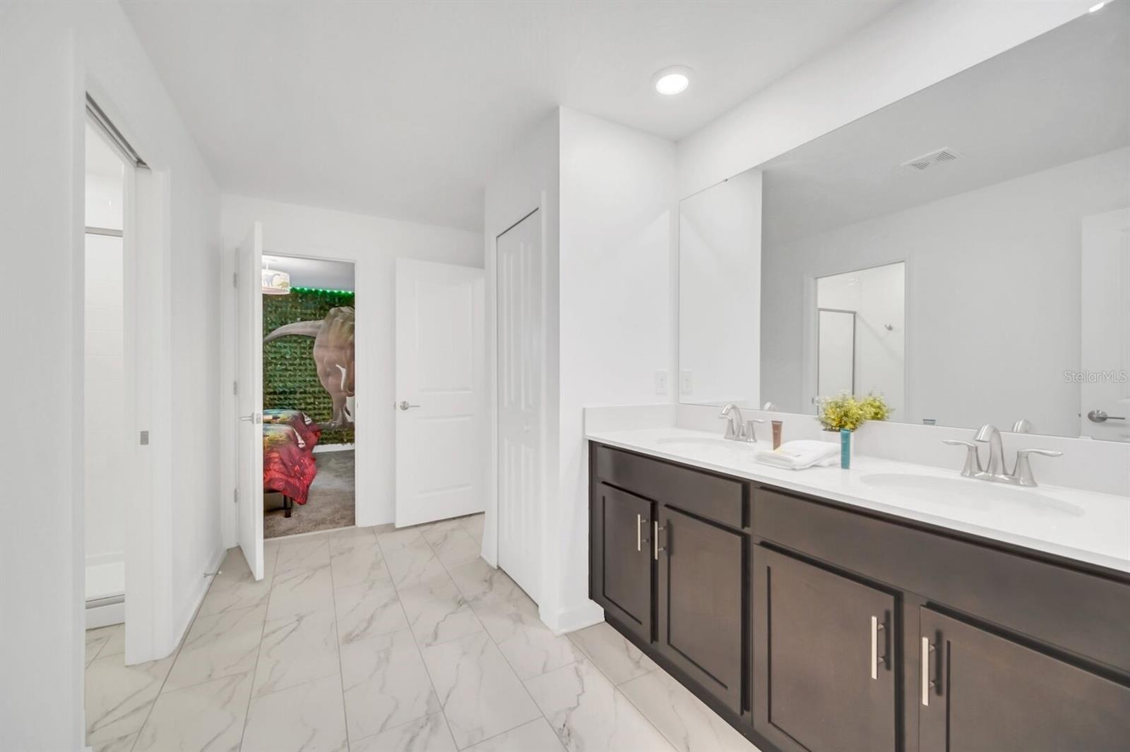 Image 60 of 72 For 2812 Simile Street