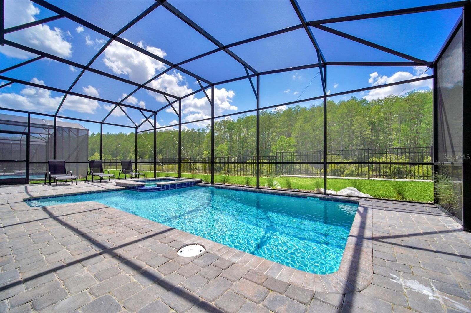 Image 9 of 72 For 2812 Simile Street