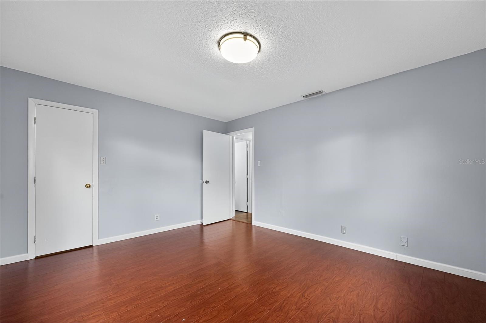 Image 23 of 37 For 264 79 Avenue