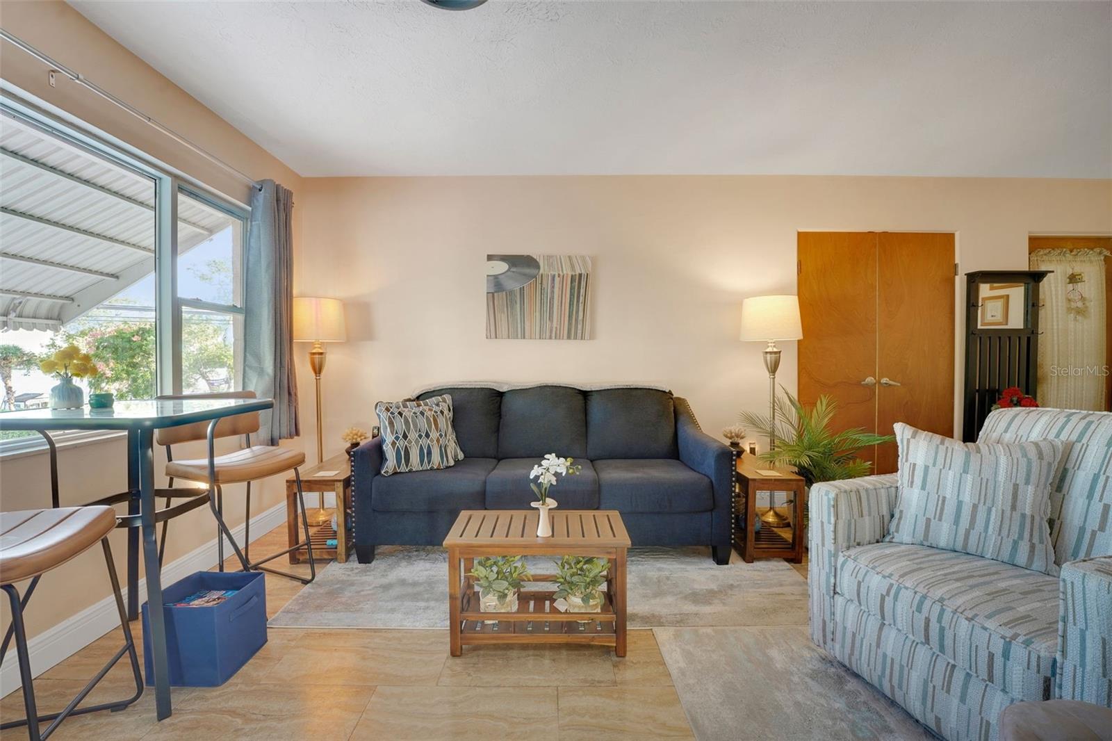 Image 10 of 63 For 7001 Skylane Drive