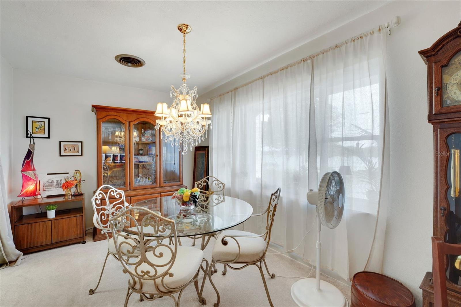 Image 18 of 63 For 7001 Skylane Drive