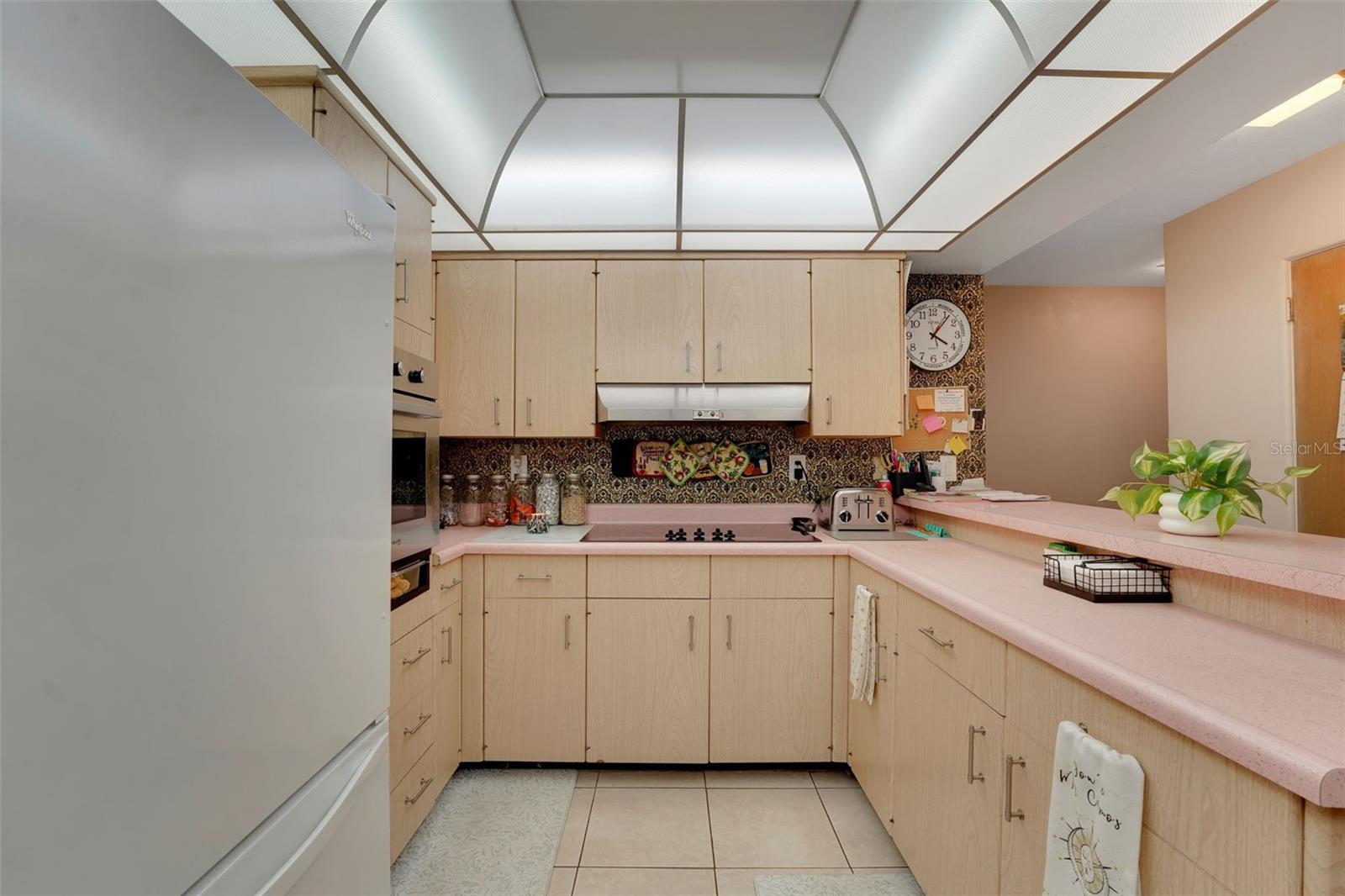 Image 19 of 63 For 7001 Skylane Drive