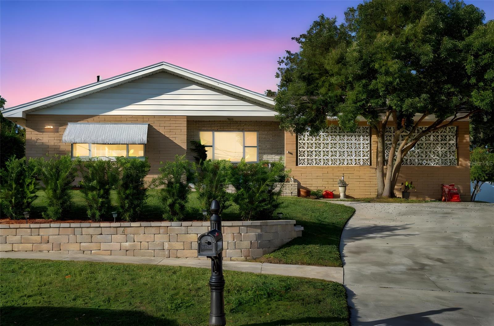 Image 2 of 63 For 7001 Skylane Drive