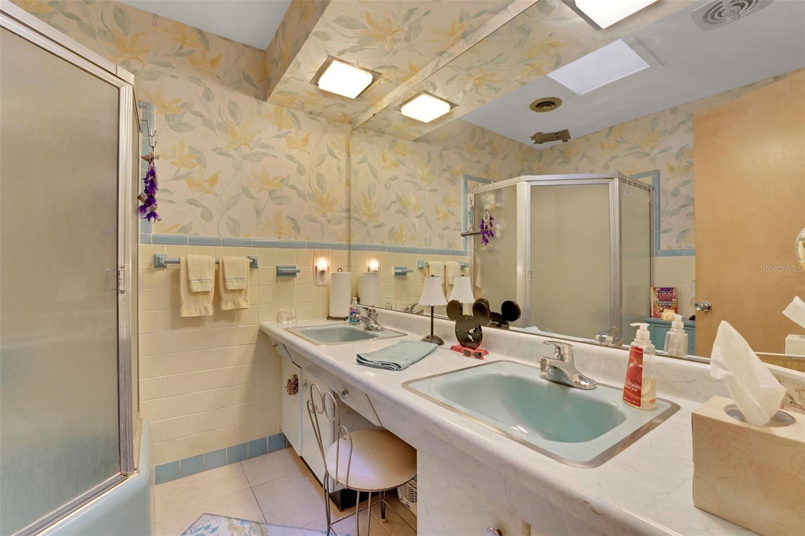 Image 26 of 63 For 7001 Skylane Drive