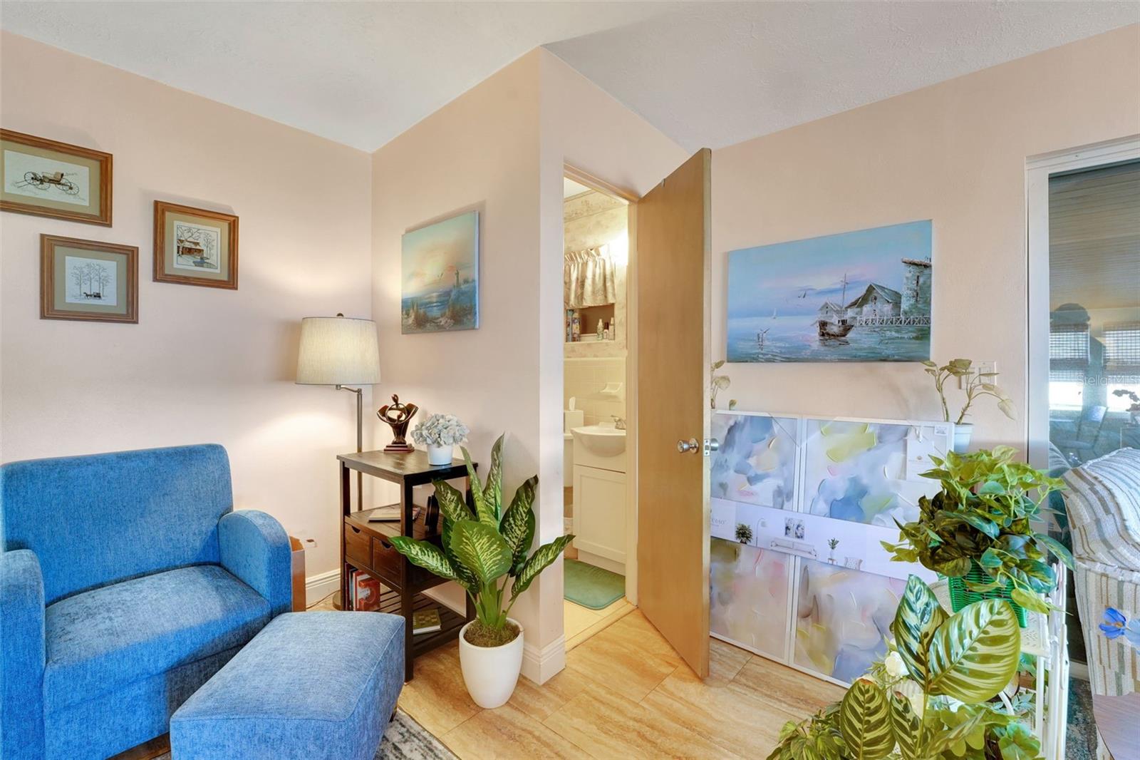 Image 32 of 63 For 7001 Skylane Drive