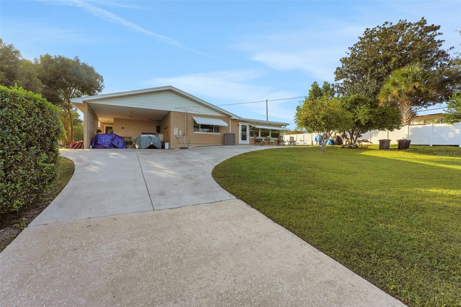 Image 43 of 63 For 7001 Skylane Drive